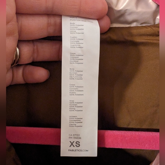 NWT Fabletics Oversized Puffer Vest Size XS - Picture 7 of 7